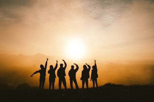 In un’Escape Room: L’importanza della Collaborazione e Moderazione per la Vittoria
